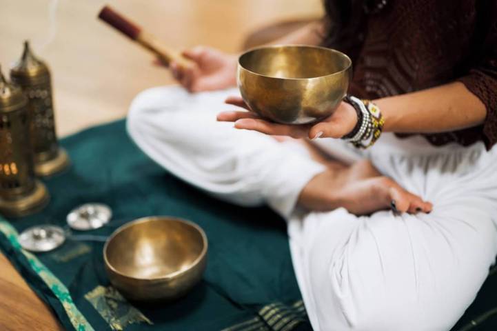 Singing Bowls: Complete Guide (Updated 2025)